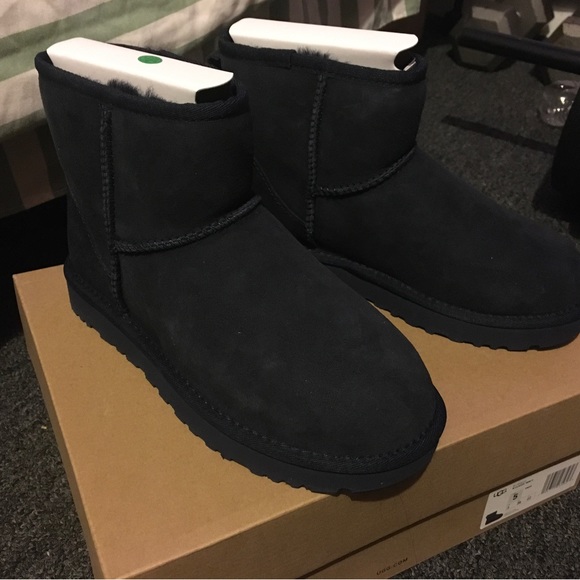 New Ugg classic mini II boot - Picture 7 of 9